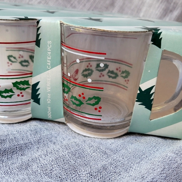 🎄Vintage Christmas Drinking Glass Coffee Mugs Set of 4 in original package - Picture 6 of 15